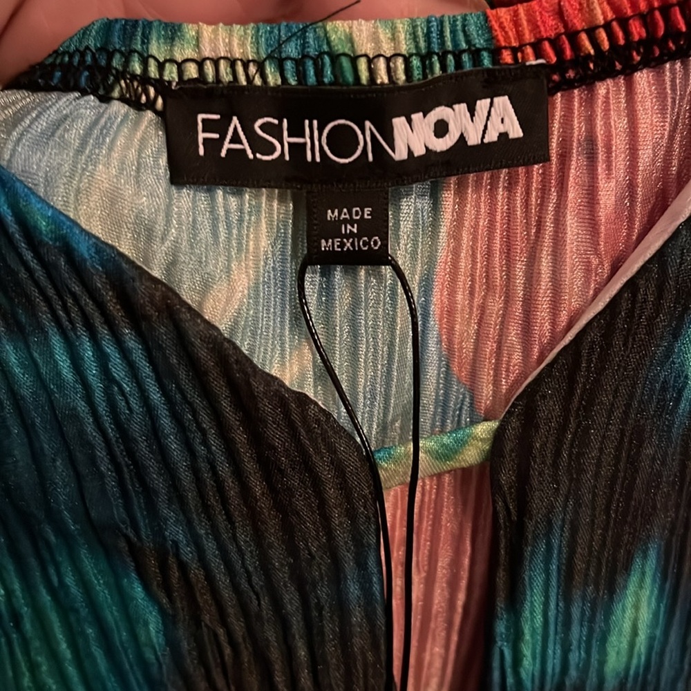 NWT FASHION NOVA L TROPICS MAXI DRESS, Red/blue/green/black.Vacation is waiting! - Picture 5 of 8
